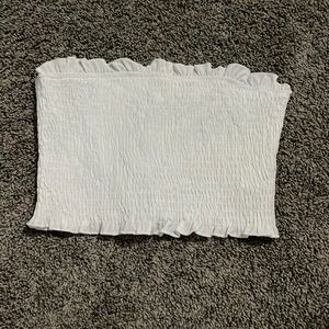 i got it from shein. size is a small petite and it’s white